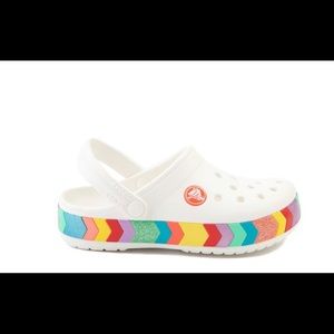 NWT CROCS youth j1 crocs and chevron clog